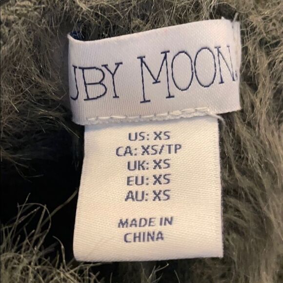 Ruby Moon Sweater XS (3720) - Picture 5 of 6